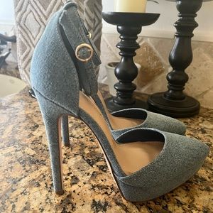Rish Jean  platform stiletto pump